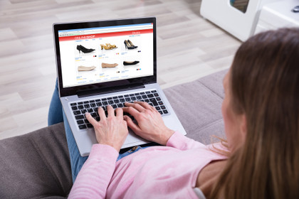 Blog - How to Buy Shoes as a Gift